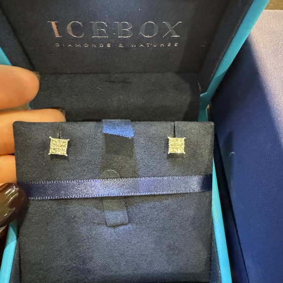 1.00ctw quad stud diamond stud earrings 14k solid gold - Picture 7 of 9